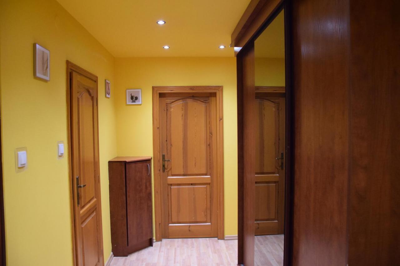 Julia 1-6 Os Ii Pietro Z Dwoma Sypialniami Apartment Kielce